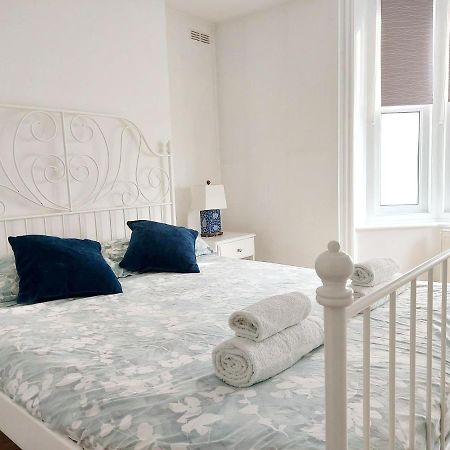 Cosy Central Canterbury - Modern Victorian Buitenkant foto