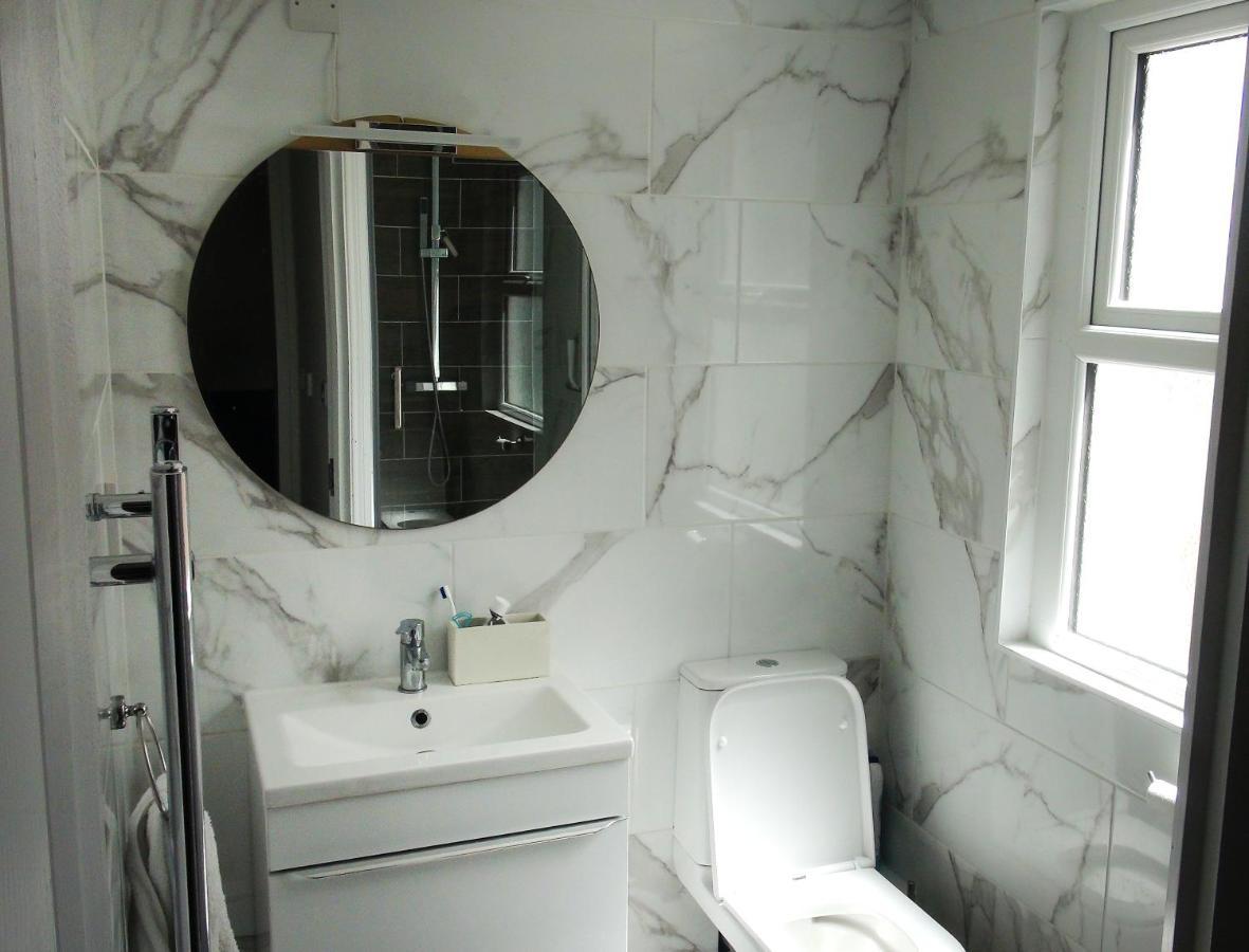 Cosy Central Canterbury - Modern Victorian Buitenkant foto