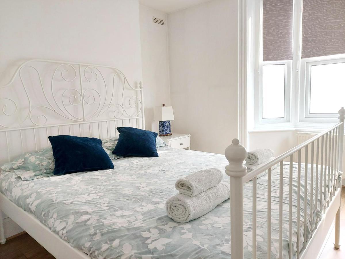 Cosy Central Canterbury - Modern Victorian Buitenkant foto