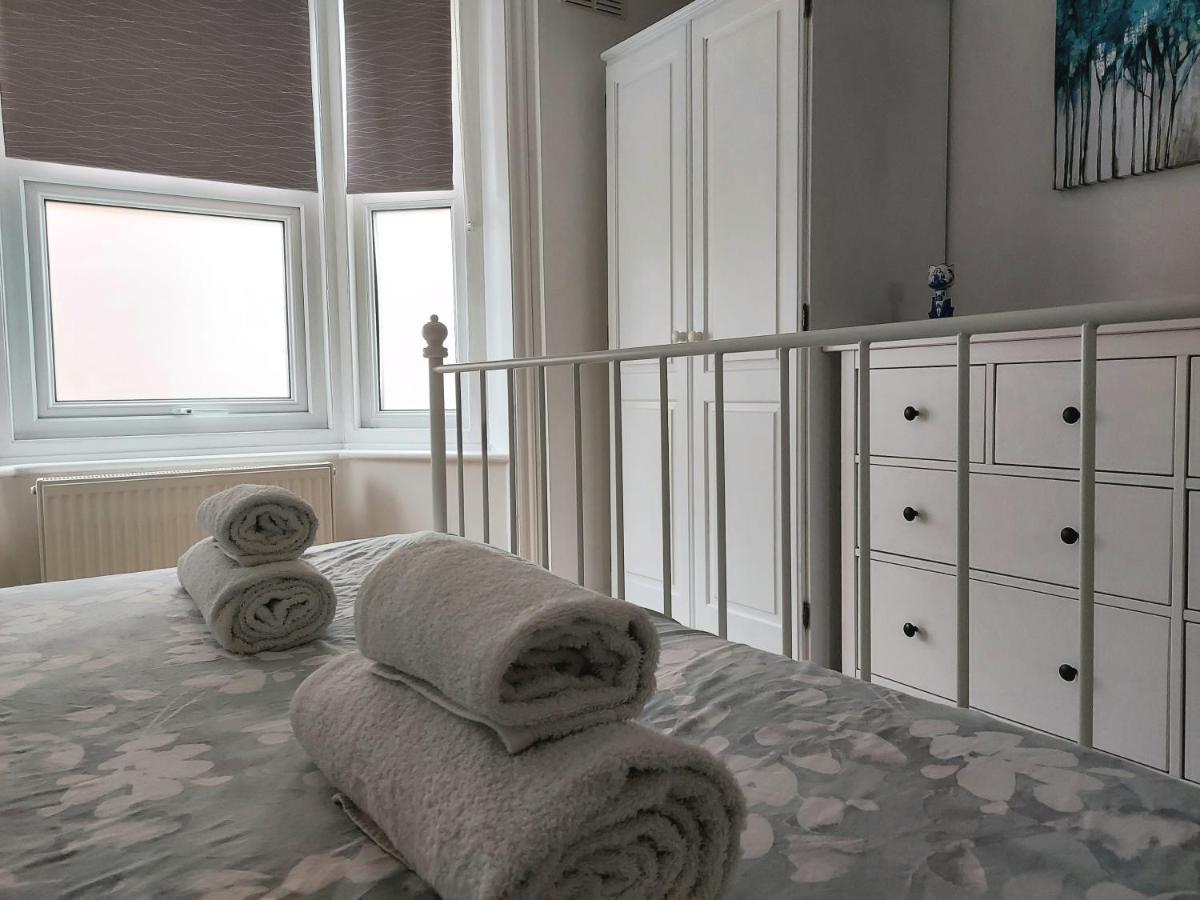 Cosy Central Canterbury - Modern Victorian Buitenkant foto